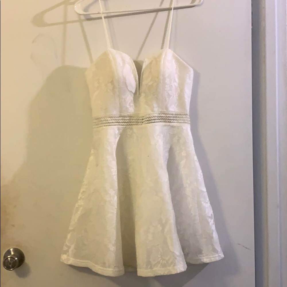 New Small sweetheart lace dress!